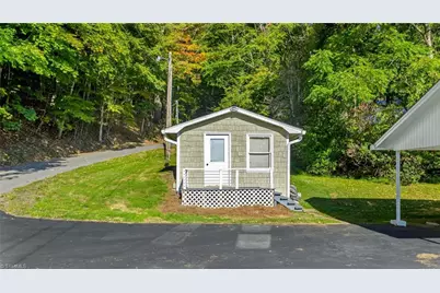 608 Mountain Avenue, West Jefferson, NC 28694 - Photo 26