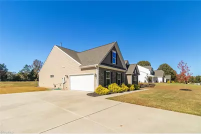 1400 Motsinger Road, Winston-Salem, NC 27107 - Photo 36