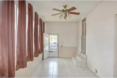 2036 1st Avenue SW, Hickory, NC 28602 - Photo 14