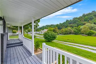 358 Dogget Rd, West Jefferson, NC 28694 - Photo 26