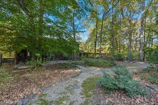 4604 Starmount Dr, Greensboro, NC 27410 - Photo 8