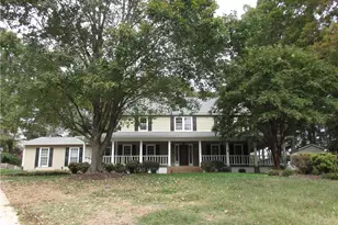 6235 Selwyck Ln, Kernersville, NC 27284 - Photo 2