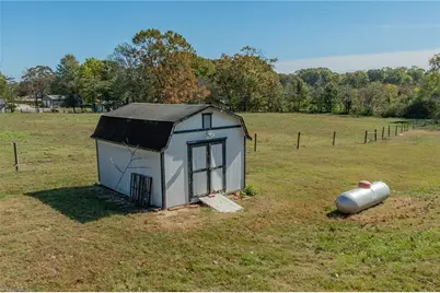 1085 Ashburn Drive, King, NC 27021 - Photo 18