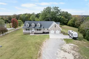 373 Luna Ln, Clemmons, NC 27012 - Photo 2
