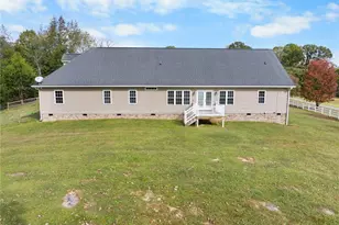 373 Luna Ln, Clemmons, NC 27012 - Photo 8