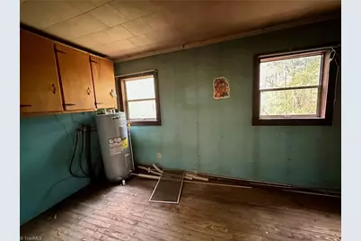 375 Ed Nixon Road, Thurmond, NC 28683 - Photo 18