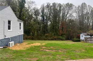 5426 Cedarbrook Rd, Jonesville, NC 28642 - Photo 8