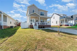 1514 Kingsway Dr, High Point, NC 27260 - Photo 1