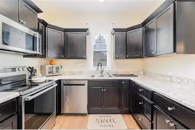 1514 Kingsway Drive, High Point, NC 27260 - Photo 10