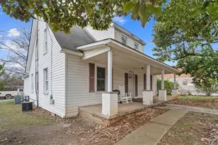 904 Merritt Dr, Greensboro, NC 27407 - Photo 2