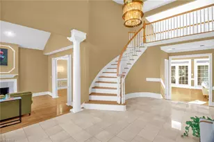 1902 Rockglen Ln, Greensboro, NC 27410 - Photo 4