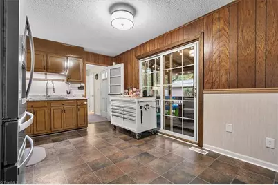 7025 Tree Hollow Road, Thomasville, NC 27360 - Photo 10