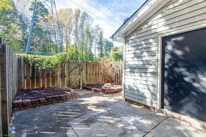 2663 Cottage Place, Greensboro, NC 27455 - Photo 14