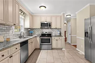 4804 Barkas Dr, Winston-Salem, NC 27106 - Photo 2