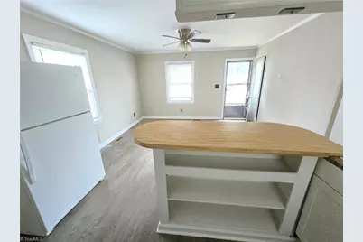 102 W Parker Street, Graham, NC 27253 - Photo 10