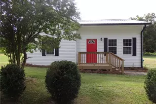 354 Anderson St, Denton, NC 27239 - Photo 2