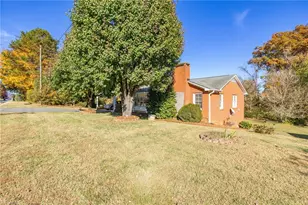 3555 Transou Rd, Pfafftown, NC 27040 - Photo 2