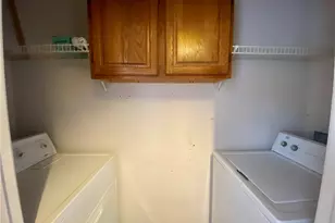 418 Shadybrook Rd, High Point, NC 27265 - Photo 10