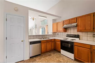 418 Shadybrook Road, High Point, NC 27265 - Photo 8