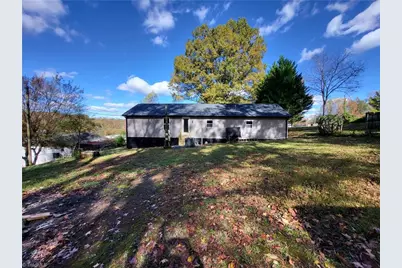 9238 Glen Cross Drive, Kernersville, NC 27284 - Photo 8