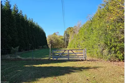 460 Mr Henry Road, Mocksville, NC 27028 - Photo 2