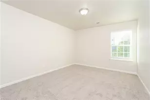 3960 Foliage Dr, Winston-Salem, NC 27101 - Photo 10