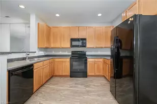 660 Friendway Rd, Greensboro, NC 27410 - Photo 10