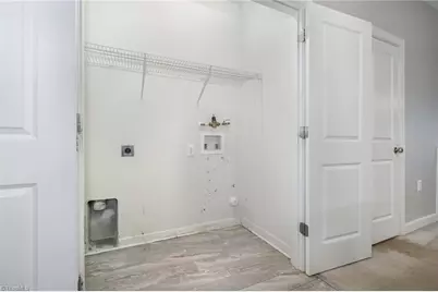 660 Friendway Road, Greensboro, NC 27410 - Photo 14