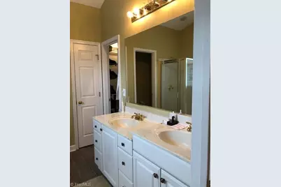 6300 High View Road, Greensboro, NC 27410 - Photo 26