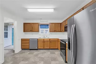 109 Troonsway Rd, Winston-Salem, NC 27127 - Photo 4