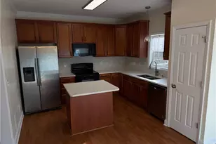 4431 Baylor St, Greensboro, NC 27455 - Photo 8