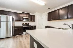 4455 Oak Pointe Dr, Winston-Salem, NC 27105 - Photo 6