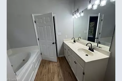 4005 Queens Grant Road, Jamestown, NC 27282 - Photo 30