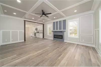 909 Franklin Street, Thomasville, NC 27360 - Photo 4