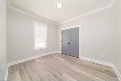 909 Franklin Street, Thomasville, NC 27360 - Photo 10