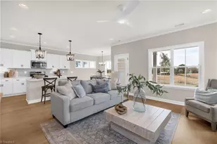 1713 Creekline Dr, Kernersville, NC 27284 - Photo 1