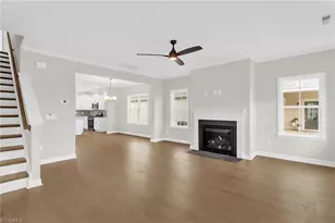 1714 Creekline Dr, Kernersville, NC 27284 - Photo 4