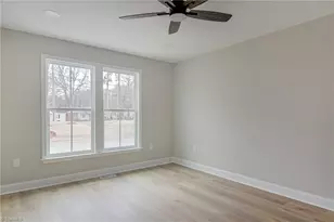 2102 Linda Jones Ave, Greensboro, NC 27401 - Photo 24