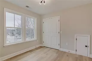 2102 Linda Jones Ave, Greensboro, NC 27401 - Photo 12