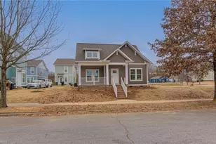 2102 Linda Jones Ave, Greensboro, NC 27401 - Photo 2