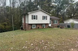 175 Wedgewood Dr, Mount Airy, NC 27030 - Photo 2