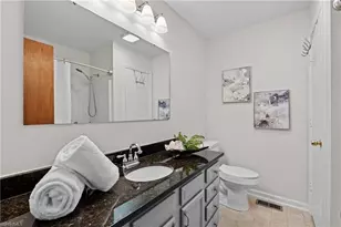 206 Lee St, Jamestown, NC 27282 - Photo 20