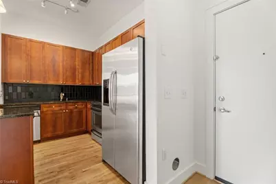 389 N Green Street #106, Winston-Salem, NC 27101 - Photo 2