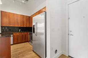 389 N Green St, Winston-Salem, NC 27101 - Photo 2