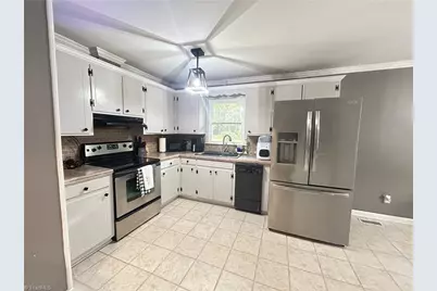 240 Oakcrest Drive, Madison, NC 27025 - Photo 6