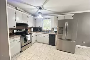 240 Oakcrest Dr, Madison, NC 27025 - Photo 6