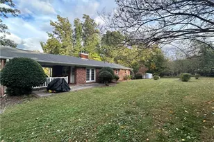 240 Oakcrest Dr, Madison, NC 27025 - Photo 20