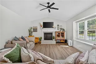 1224 S Skyview Dr, Mebane, NC 27302 - Photo 4