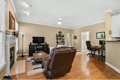 4714 Clifton Park Drive, Jamestown, NC 27282 - Photo 14