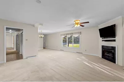 3709 April Lane, Greensboro, NC 27405 - Photo 4